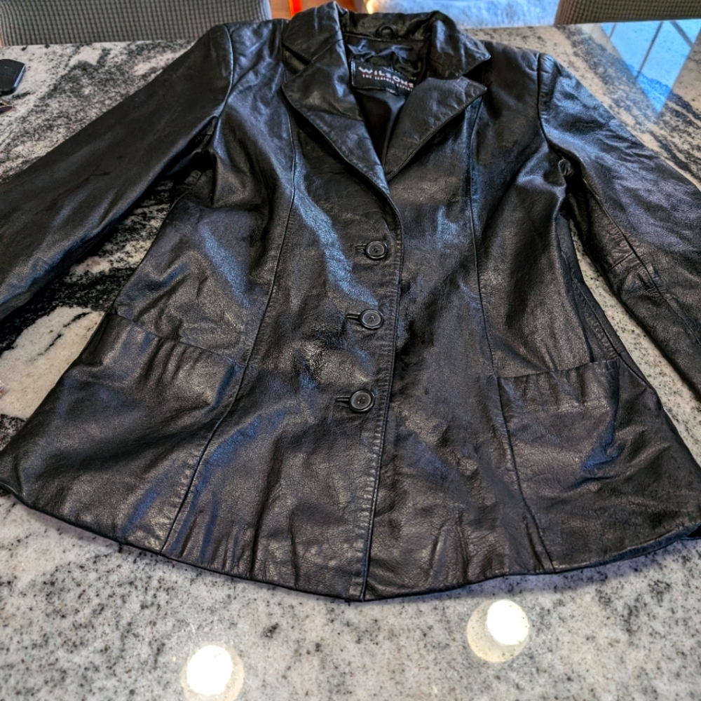 Vintage, black leather coat/blazer. Size medium